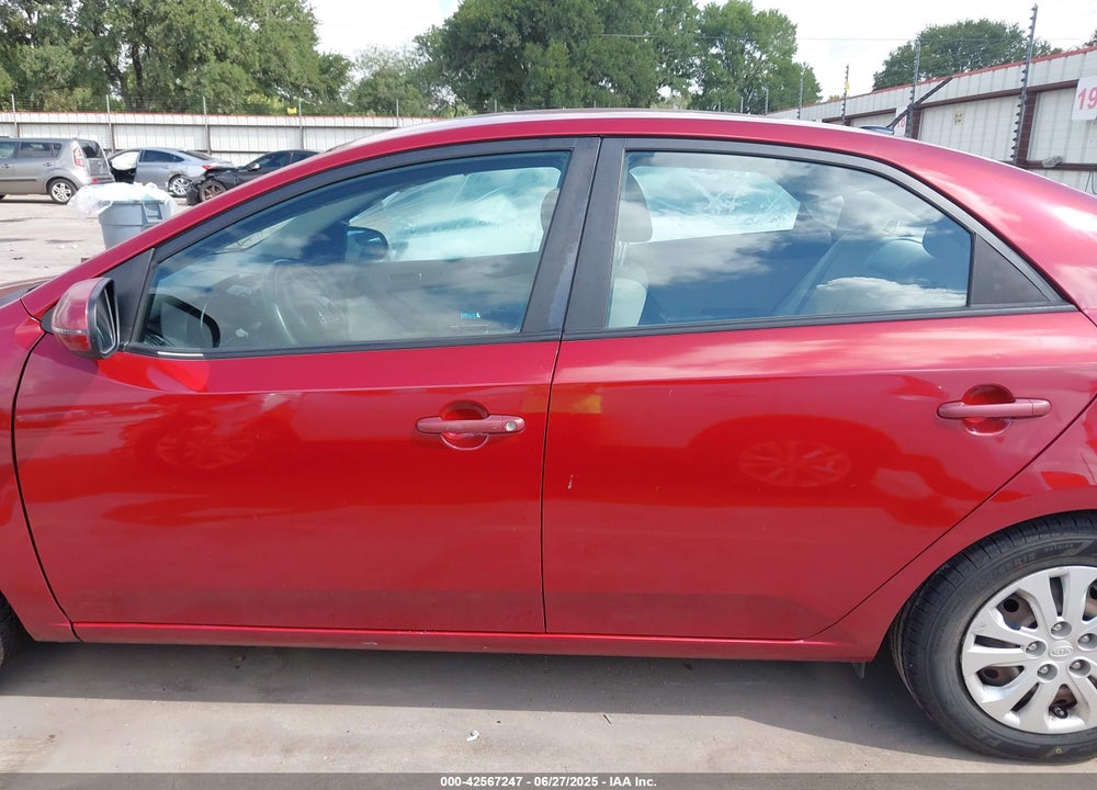 2011 KIA FORTE EX VIN: KNAFU4A2XB5354584