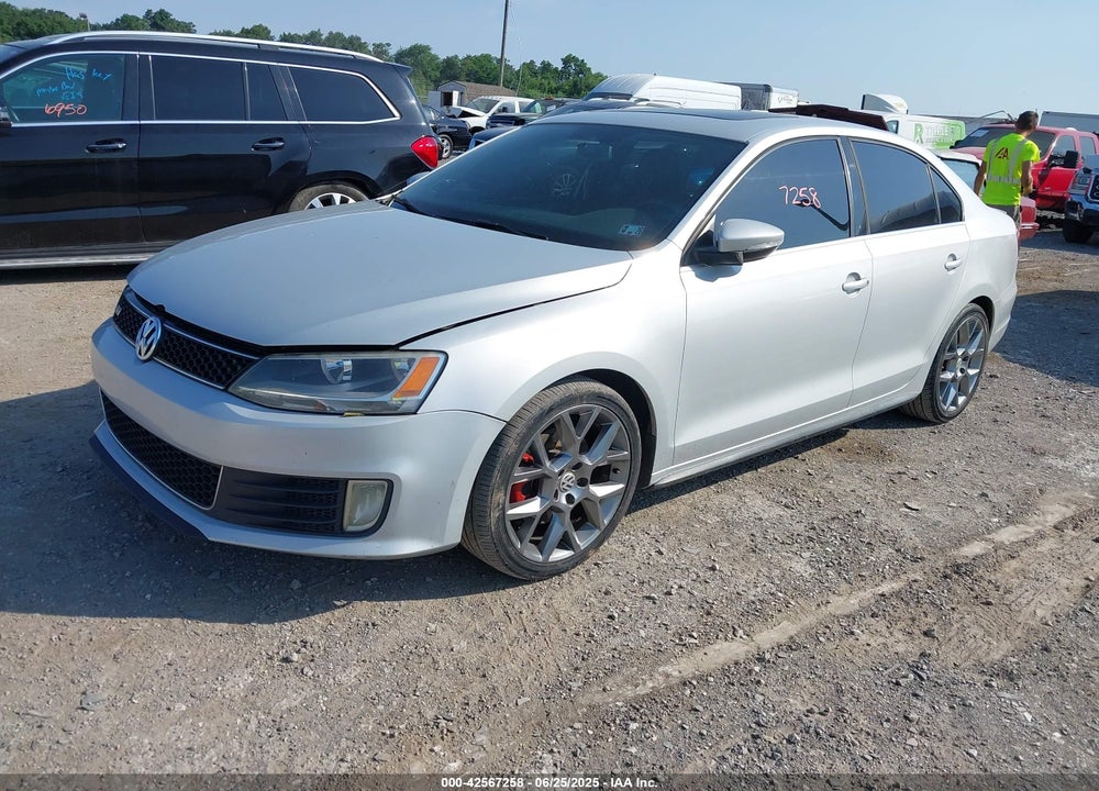2013 VOLKSWAGEN JETTA GLI AUTOBAHN VIN: 3VW4A7AJ5DM237128
