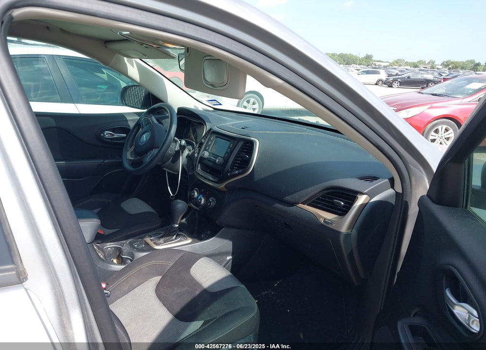 2016 JEEP CHEROKEE VIN: 1C4PJLAB3GW230328