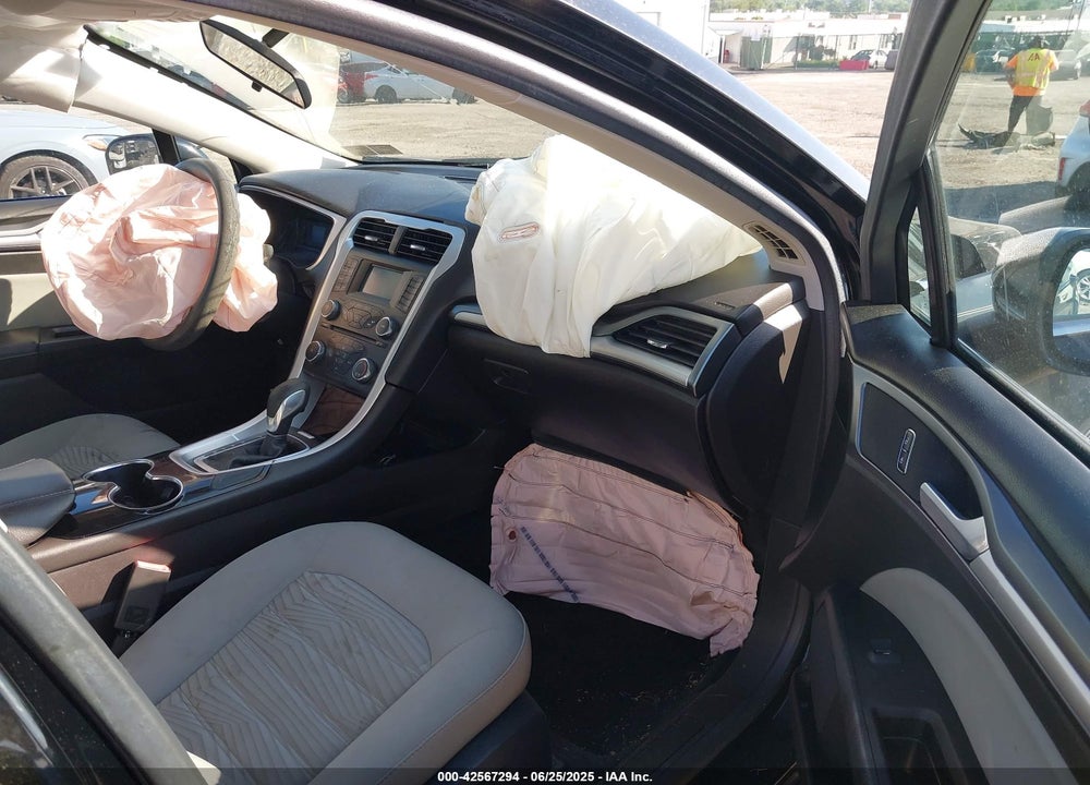 2016 FORD FUSION VIN: 3FA6P0G75GR109014