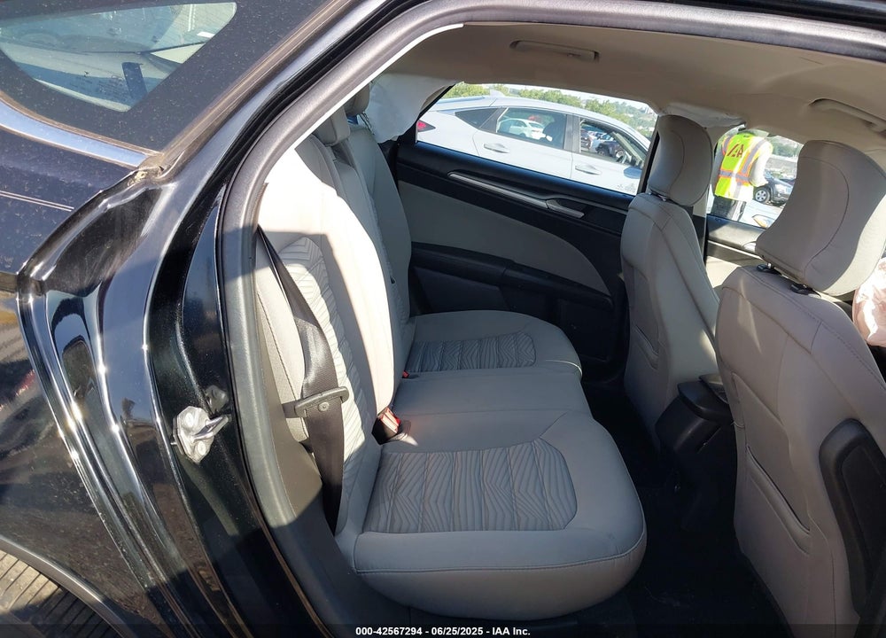 2016 FORD FUSION VIN: 3FA6P0G75GR109014