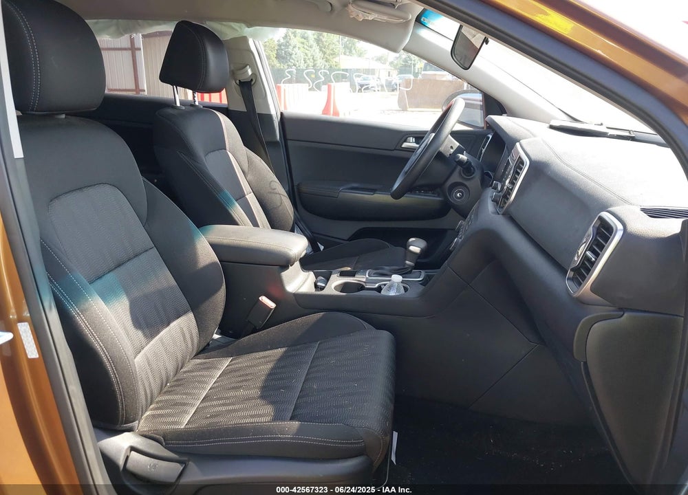 2019 KIA SPORTAGE VIN: KNDPMCAC0K7517645