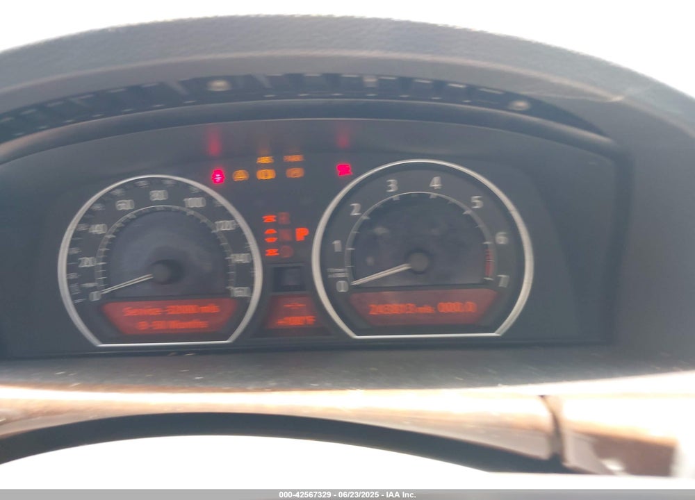 2006 BMW 750LI VIN: WBAHN83596DT33550