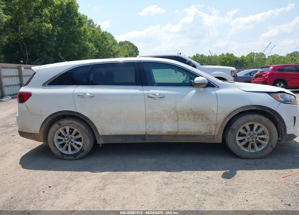 2019 KIA SORENTO VIN: 5XYPGDA51KG560134