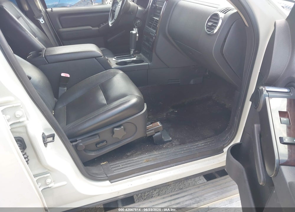 2006 FORD EXPLORER VIN: 1FMEU75816ZA19528
