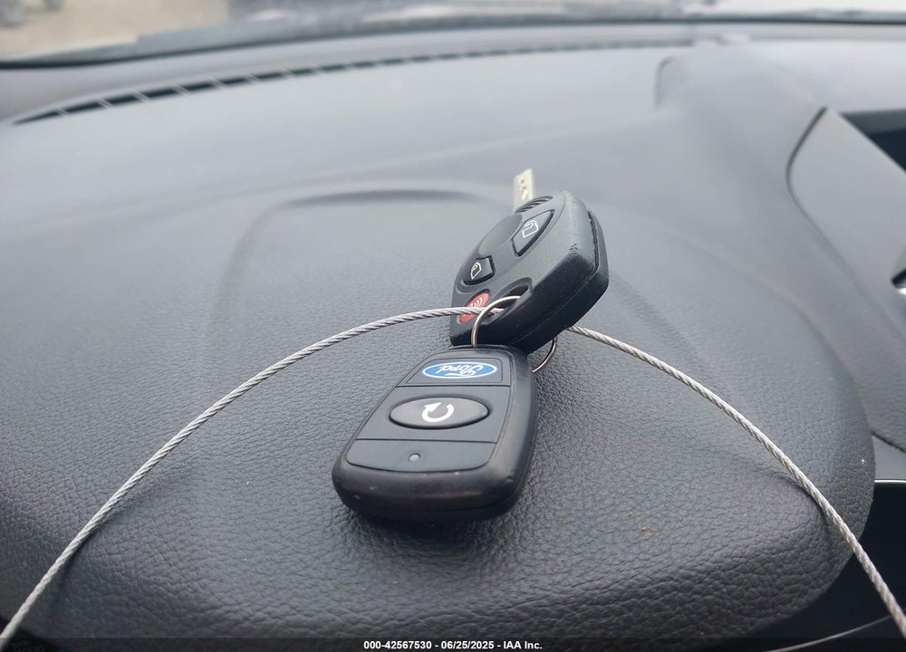 2017 FORD ESCAPE VIN: 1FMCU0G94HUC96954