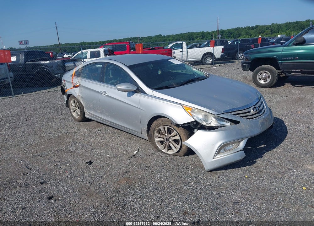 2013 HYUNDAI SONATA GLS VIN: 5NPEB4AC1DH537680