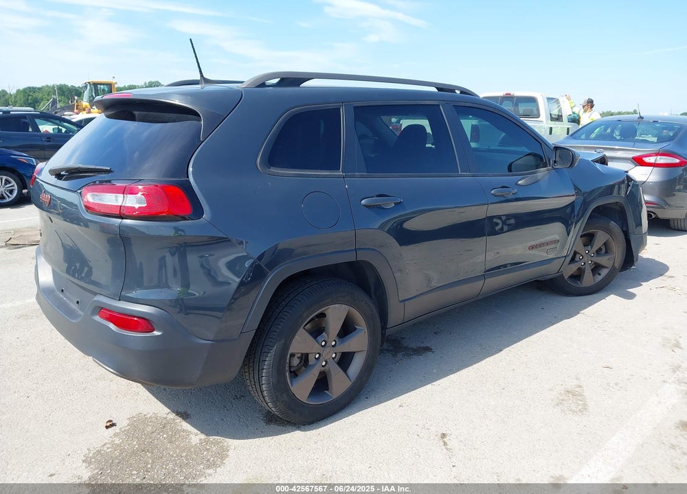 2017 JEEP CHEROKEE VIN: 1C4PJMCB4HW568647