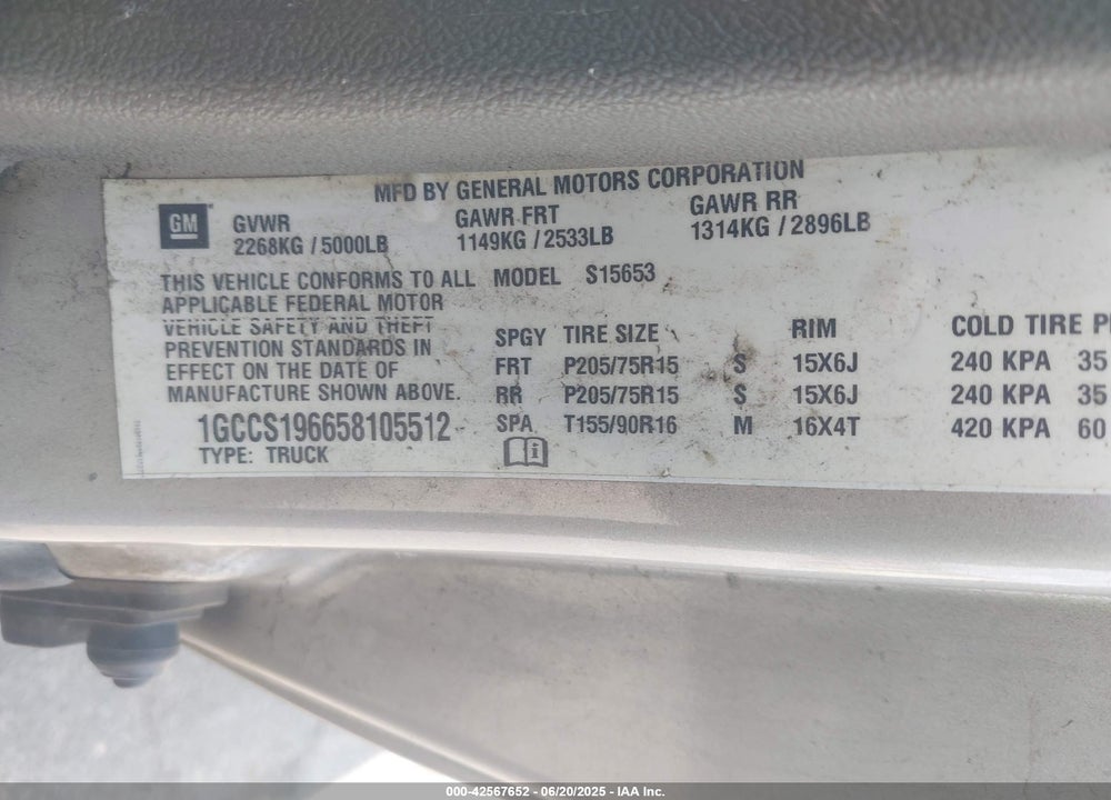2005 CHEVROLET COLORADO VIN: 1GCCS196658105512