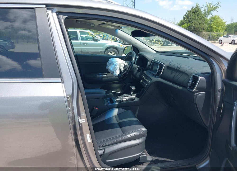 2017 KIA SPORTAGE VIN: KNDPNCAC6H7091871