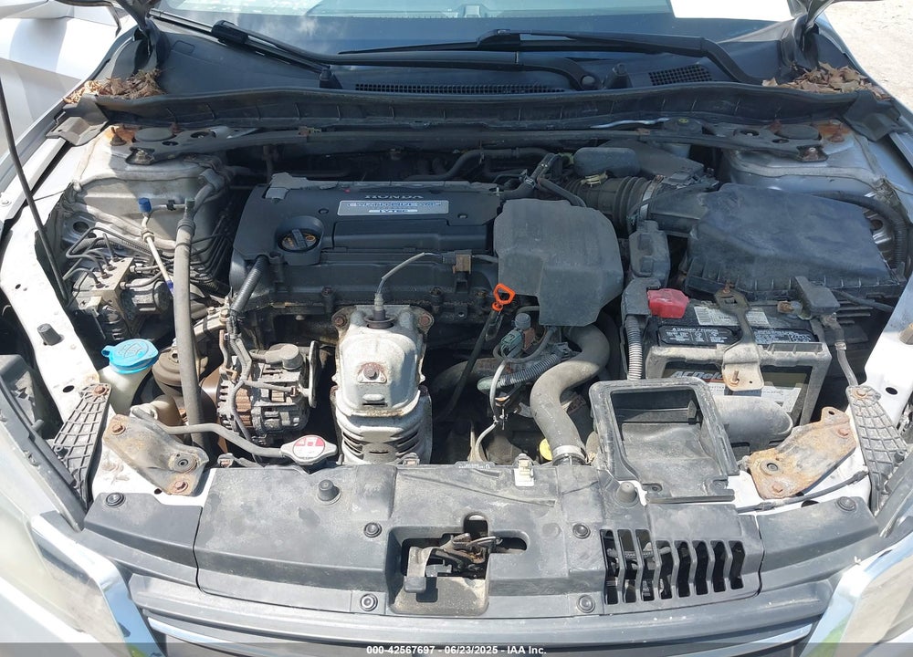 2013 HONDA ACCORD VIN: 1HGCR2F84DA123703