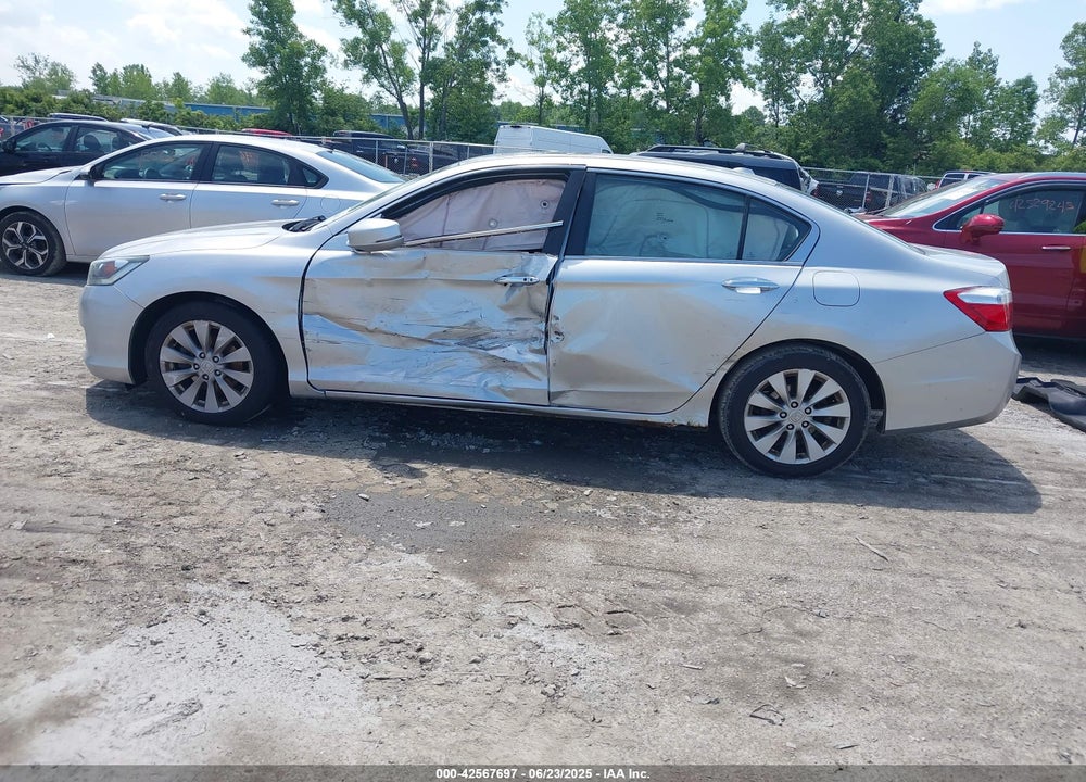 2013 HONDA ACCORD VIN: 1HGCR2F84DA123703