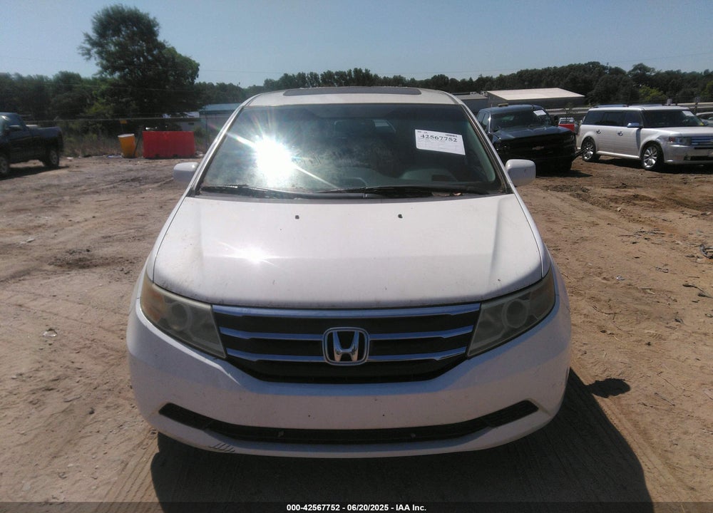 2011 HONDA ODYSSEY EX-L VIN: 5FNRL5H60BB060093