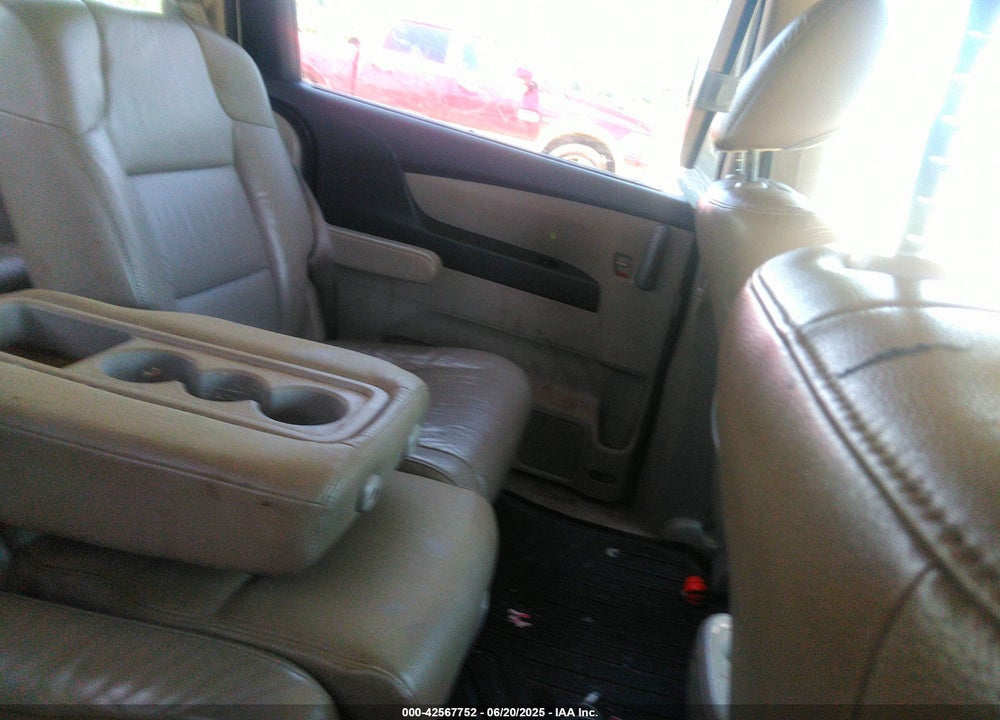 2011 HONDA ODYSSEY EX-L VIN: 5FNRL5H60BB060093
