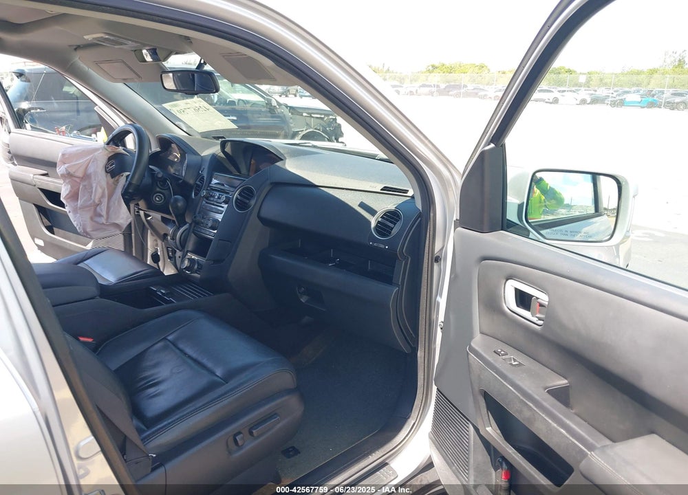 2014 HONDA PILOT VIN: 5FNYF3H94EB018225