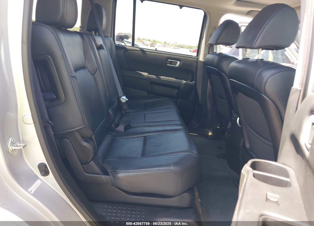 2014 HONDA PILOT VIN: 5FNYF3H94EB018225