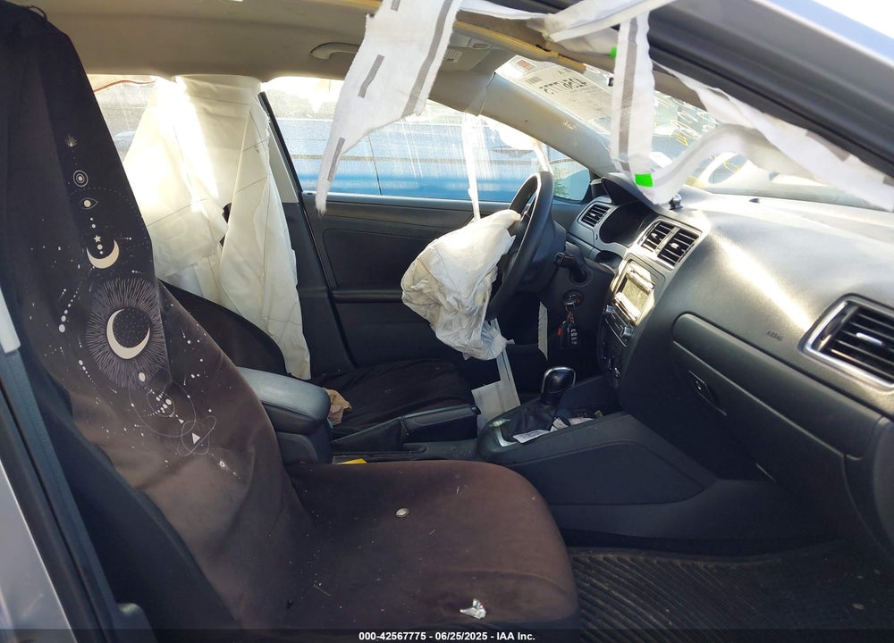 2014 VOLKSWAGEN JETTA VIN: 3VWD17AJ0EM257532