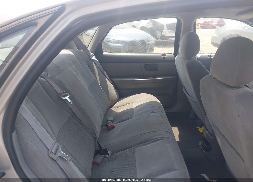 2005 FORD TAURUS SE VIN: 1FAFP53U35A270302