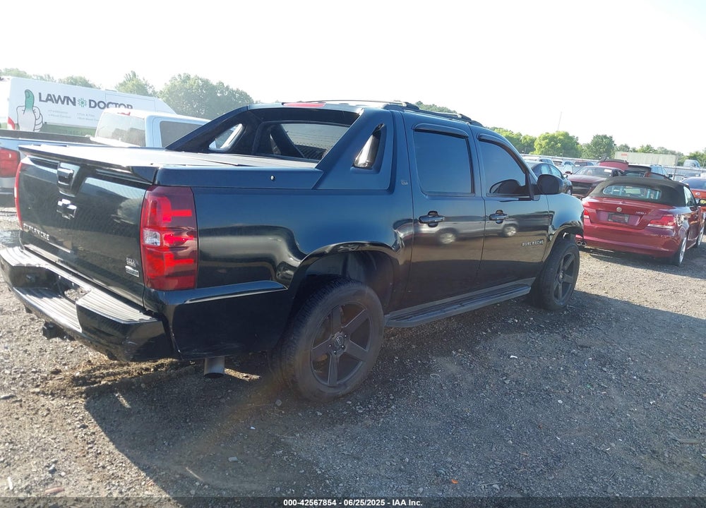 2011 CHEVROLET AVALANCHE VIN: 3GNMCEE05BG291728