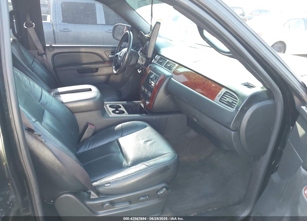 2011 CHEVROLET AVALANCHE VIN: 3GNMCEE05BG291728