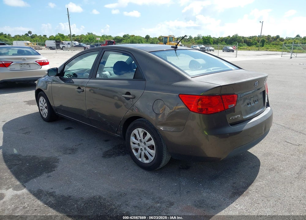 2010 KIA FORTE VIN: KNAFU4A27A5214698