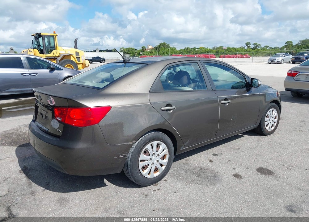 2010 KIA FORTE VIN: KNAFU4A27A5214698