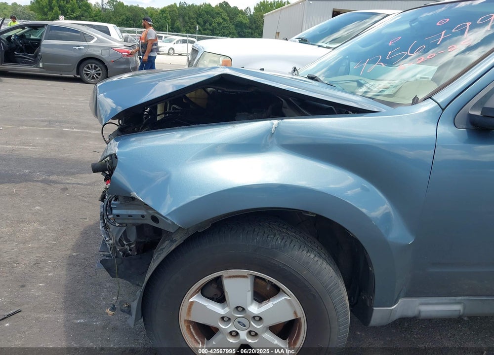 2010 FORD ESCAPE XLT VIN: 1FMCU0D75AKB11637