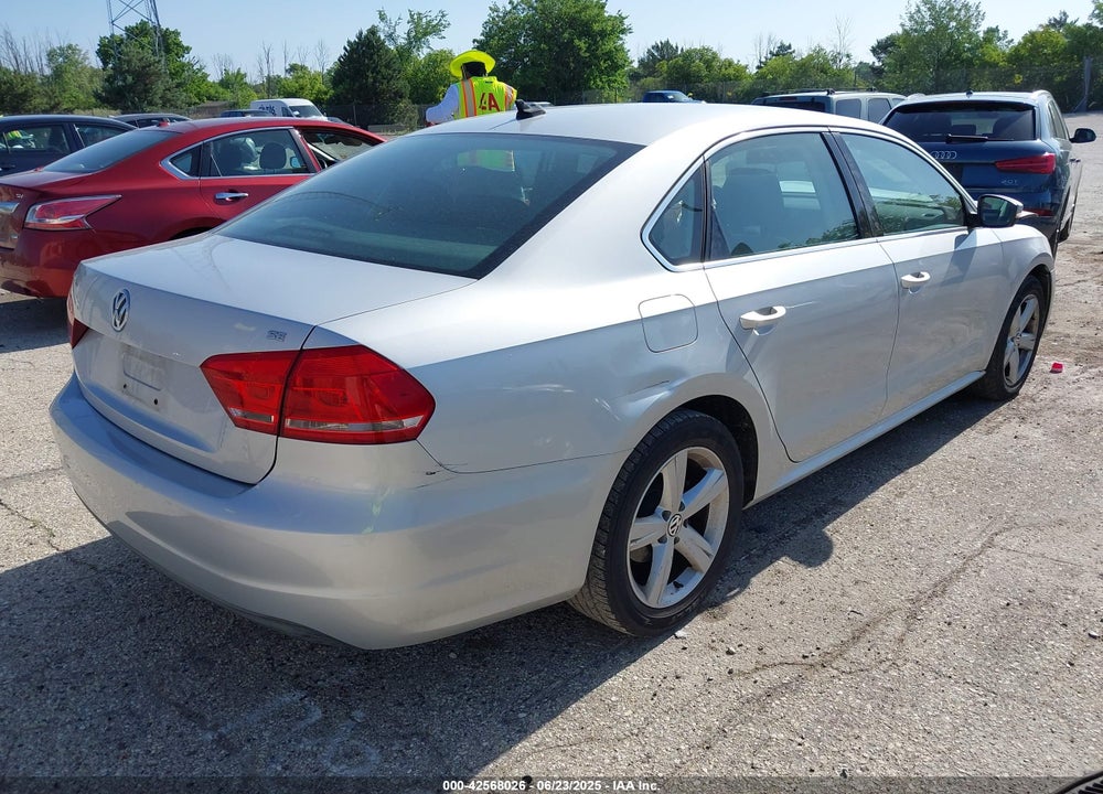 2013 VOLKSWAGEN PASSAT VIN: 1VWBH7A36DC001528