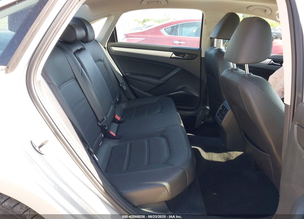 2013 VOLKSWAGEN PASSAT VIN: 1VWBH7A36DC001528