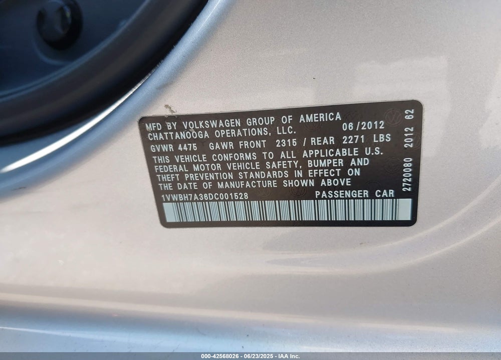 2013 VOLKSWAGEN PASSAT VIN: 1VWBH7A36DC001528