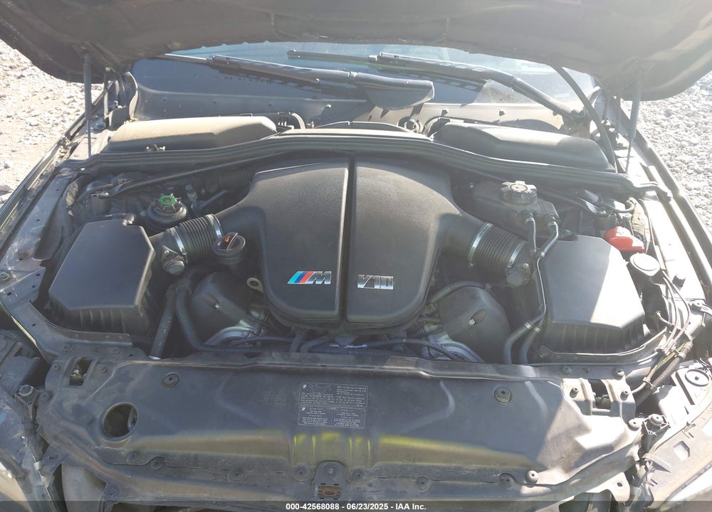 2006 BMW M5 VIN: WBSNB93516B581445