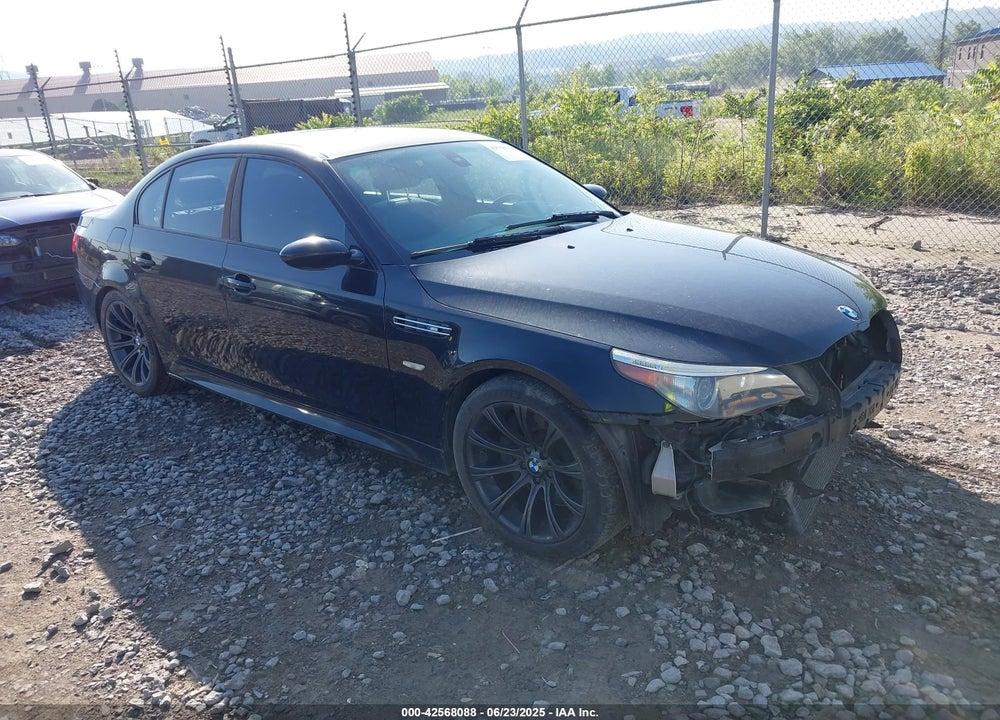 2006 BMW M5 VIN: WBSNB93516B581445