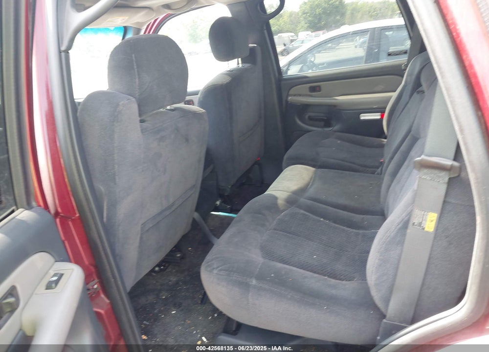 2001 CHEVROLET TAHOE LS VIN: 1GNEK13T21J295102