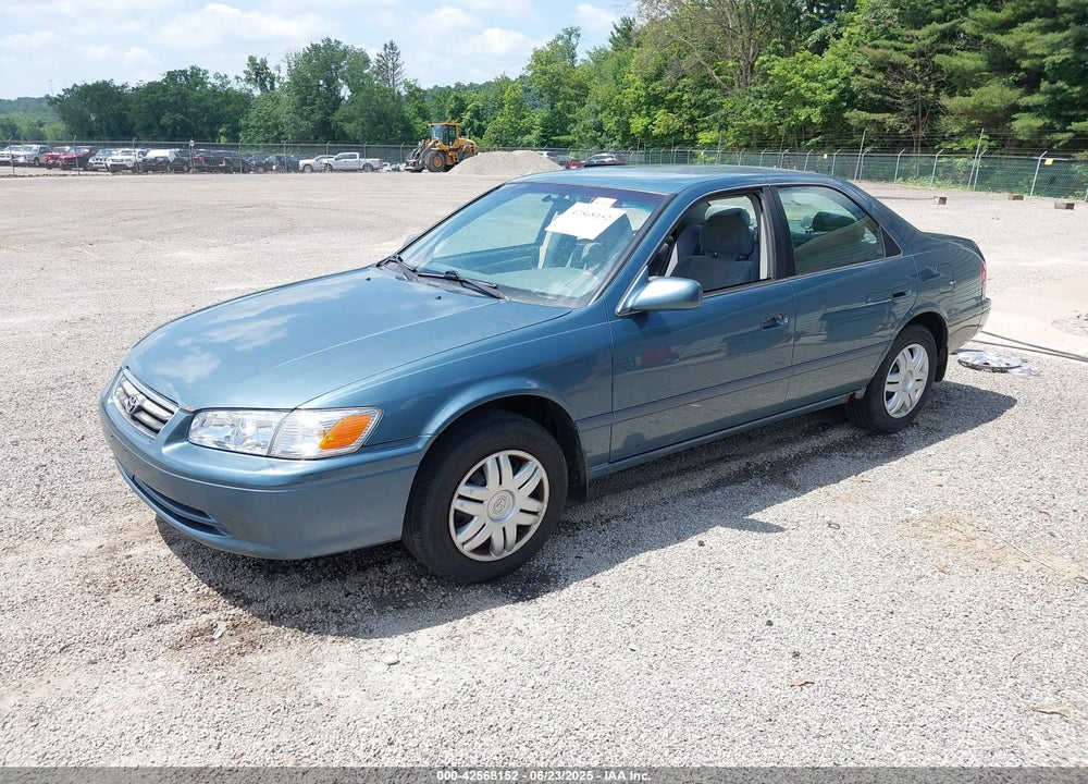 2001 TOYOTA CAMRY LE VIN: 4T1BG22KX1U869581