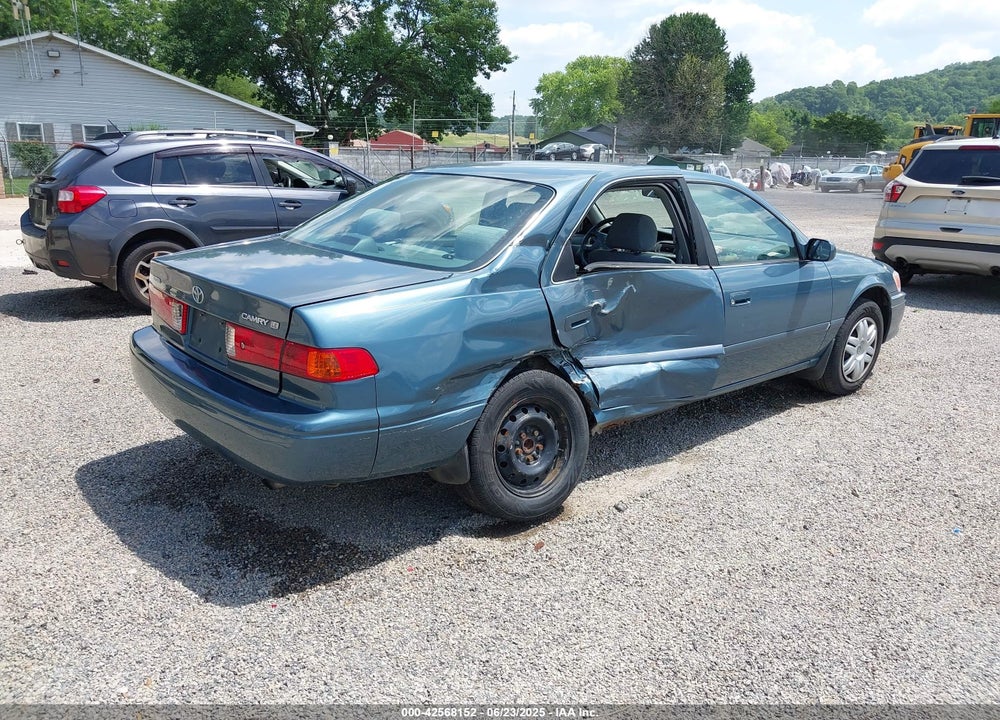 2001 TOYOTA CAMRY LE VIN: 4T1BG22KX1U869581