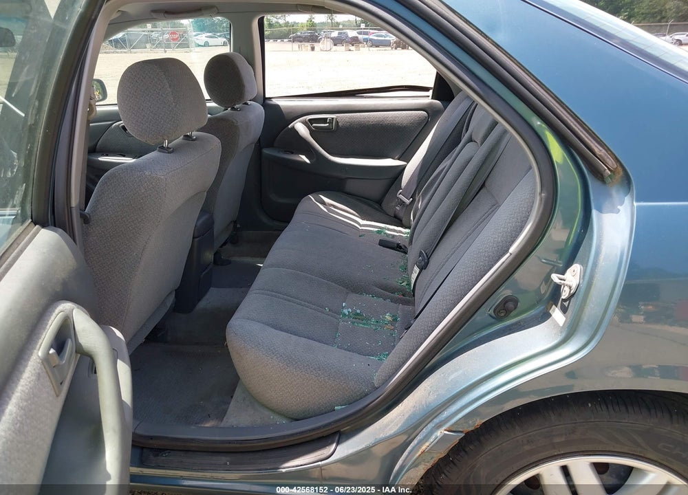 2001 TOYOTA CAMRY LE VIN: 4T1BG22KX1U869581