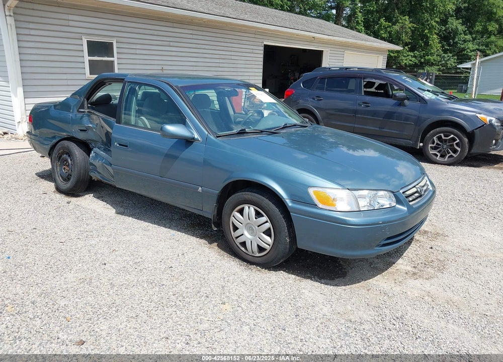 2001 TOYOTA CAMRY LE VIN: 4T1BG22KX1U869581