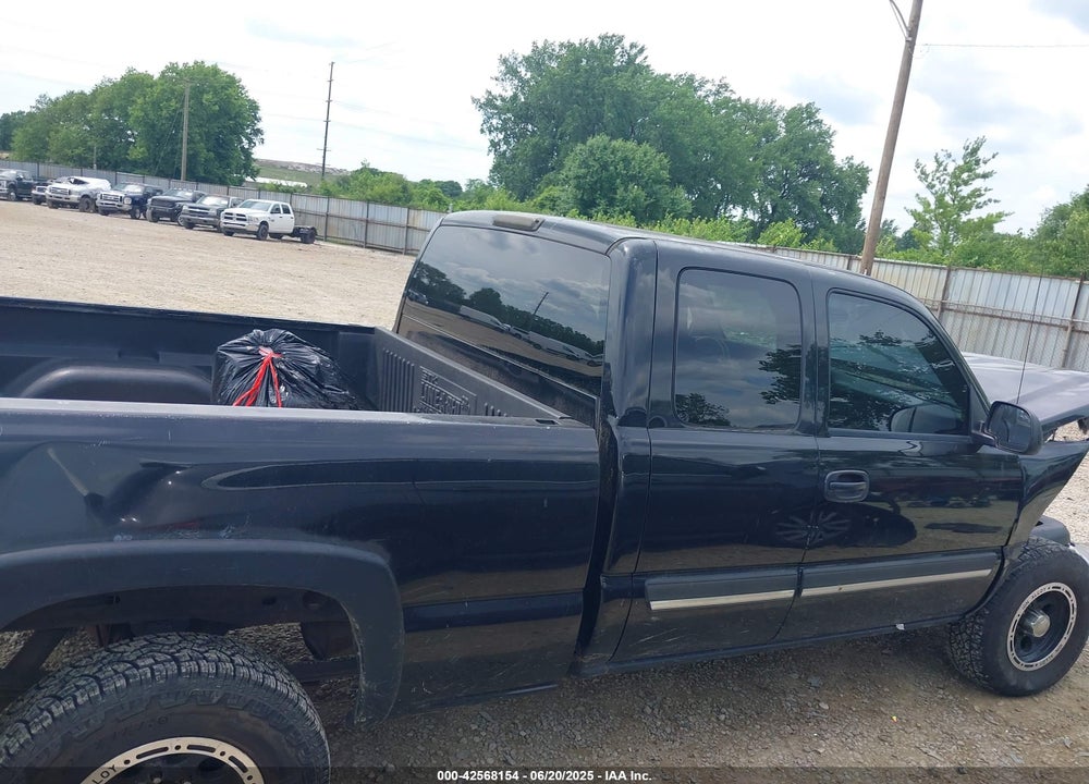 2004 CHEVROLET SILVERADO 1500 LS VIN: 2GCEK19V141191040