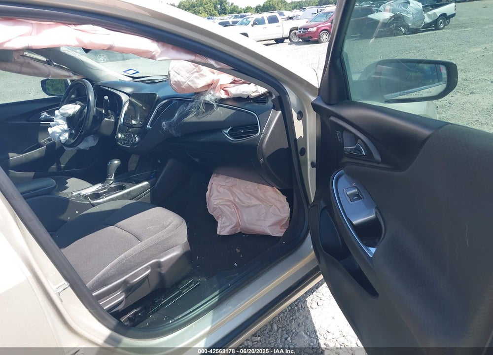 2016 CHEVROLET MALIBU VIN: 1G1ZE5ST4GF260821
