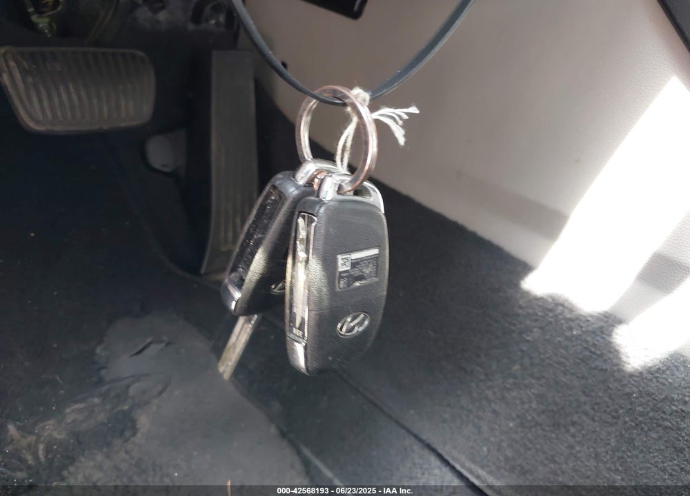 2016 HYUNDAI SONATA VIN: 5NPE24AF0GH395112