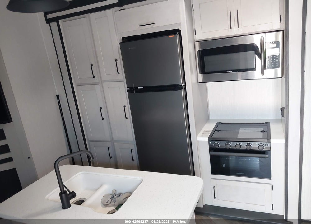2023 HEARTLAND RV TORQUE TRAVEL TRAILER VIN: 5SFCG4326PE518783