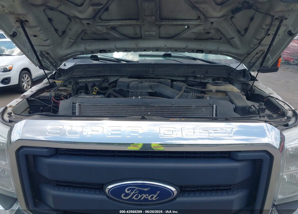 2014 FORD F-350 CHASSIS XL VIN: 1FD8W3H67EEA80804