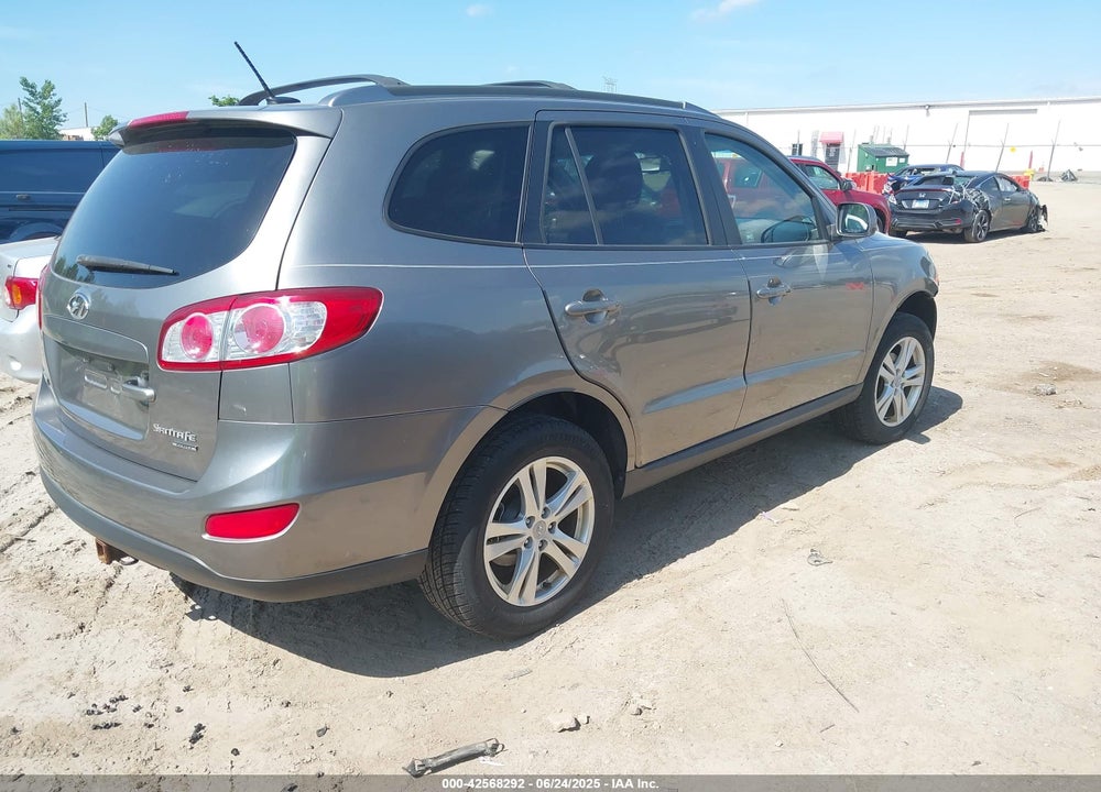 2011 HYUNDAI SANTA FE VIN: 5XYZHDAG3BG055610