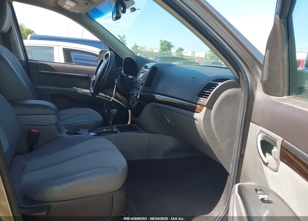 2011 HYUNDAI SANTA FE VIN: 5XYZHDAG3BG055610