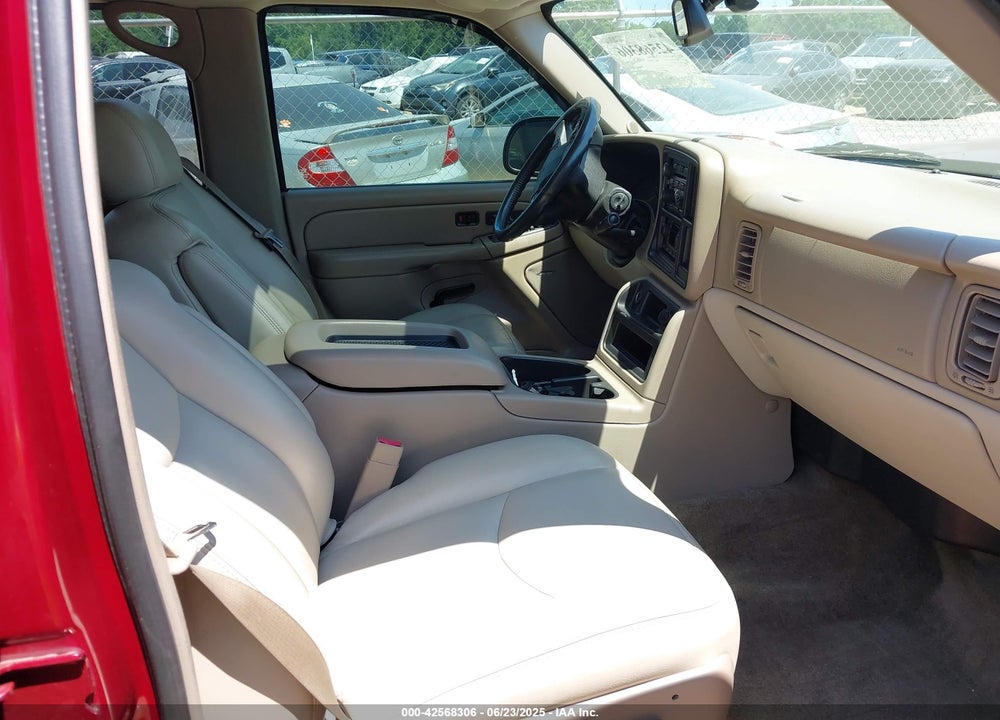 2005 CHEVROLET TAHOE Z71 VIN: 1GNEK13T45R124553