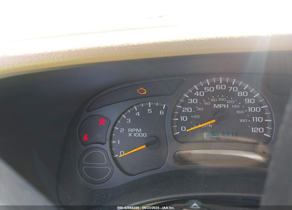 2005 CHEVROLET TAHOE Z71 VIN: 1GNEK13T45R124553