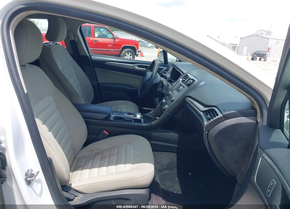 2017 FORD FUSION VIN: 3FA6P0G71HR143808