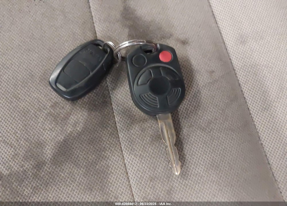 2010 FORD ESCAPE VIN: 1FMCU0D73AKD34081