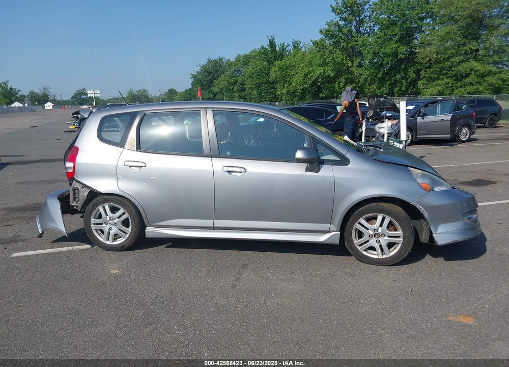 2008 HONDA FIT SPORT VIN: JHMGD38658S053028
