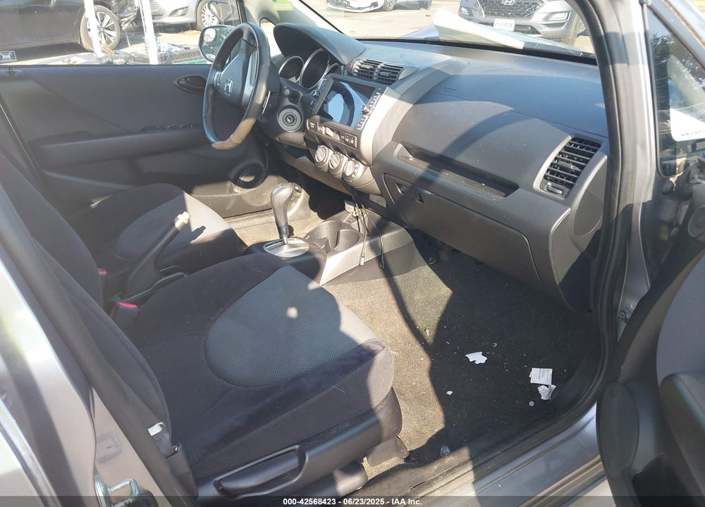 2008 HONDA FIT SPORT VIN: JHMGD38658S053028